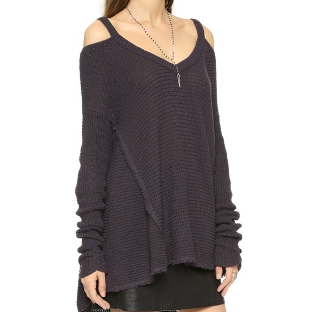 Moonshine black sweater